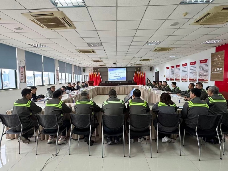 温州港集团总经理庄雷君一行调研龙湾公司